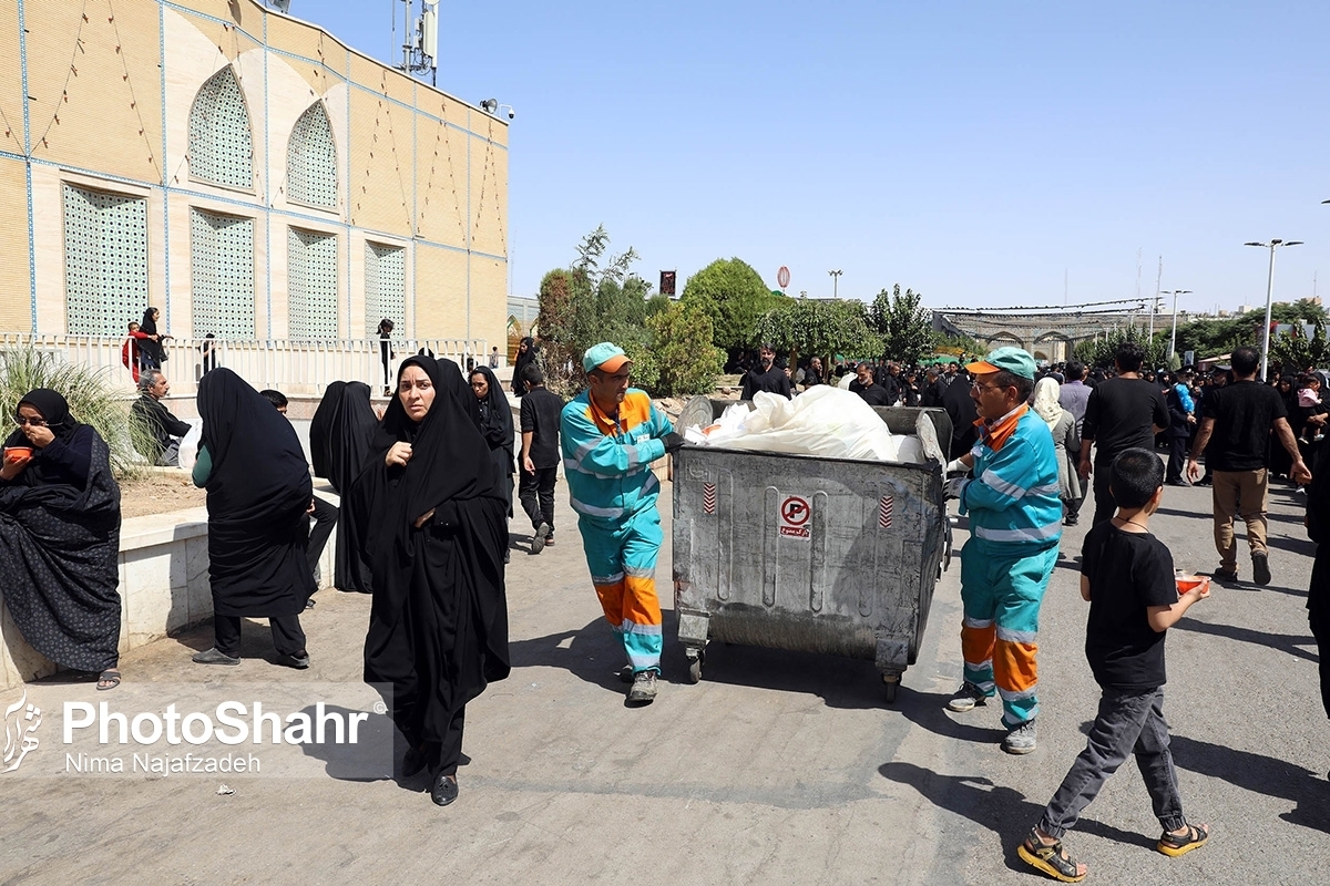 مدیرکل هماهنگی و نظارت بر خدمات شهری شهرداری مشهد از آغاز پاکسازی مبادی ورودی مشهد در هفت محور اصلی از ۶ صبح روز گذشته (۹ شهریور ۱۴۰۳) توسط ۴۵۰ پاکبان خبر داد.