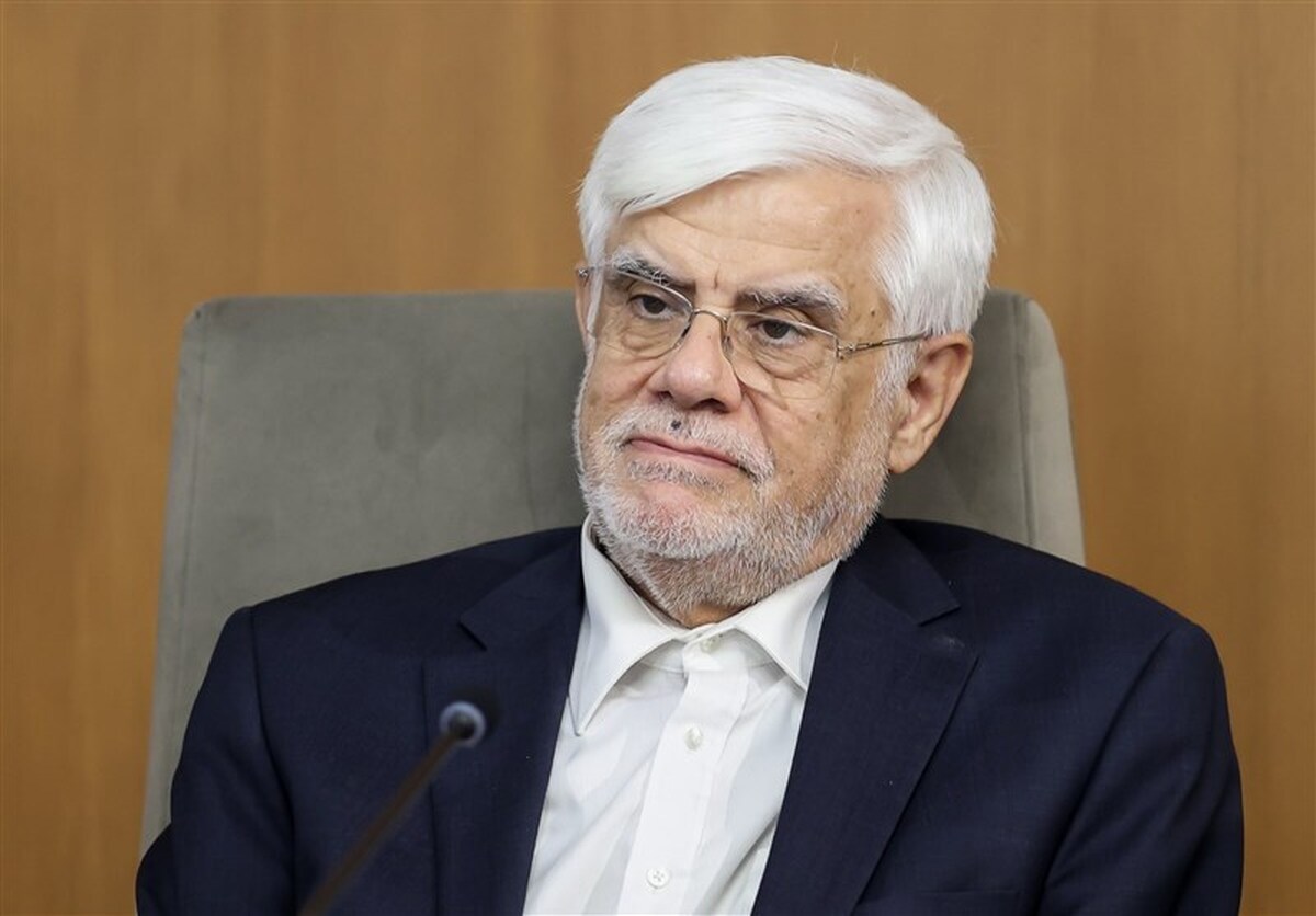 معاون اول رئیس‌جمهور با اشاره به مشکلات و مسائل جدی جامعه کارگری تصریح کرد: در دهه‌های گذشته به مطالبات این قشر زحمت‌کش از جامعه جواب قانع‌کننده‌ای نداده‌ایم و باید وظایف جامعه کارگری و بهبود رابطه‌ی کارگر – کارفرما در اولویت قرار گیرد.