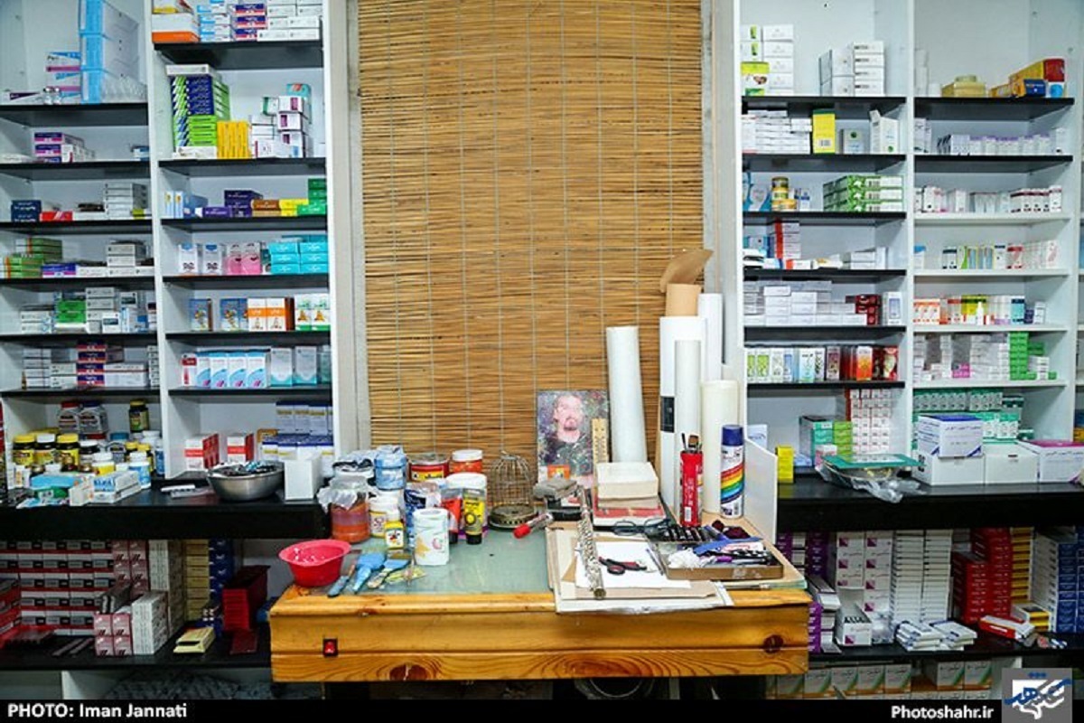 دبیر کارگروه بررسی و تدوین فهرست دارویی ایران، با اشاره به ضرورت انتخاب علمی دارو‌ها برای ورود به فهرست دارویی کشور، گفت: تدوین و به‌روزرسانی فهرست دارویی کشور از برنامه سوم توسعه مورد توجه سیاستگذاران و قانونگذاران بوده و در برنامه‌های پنجم، ششم و هفتم توسعه تکرار شده است.
