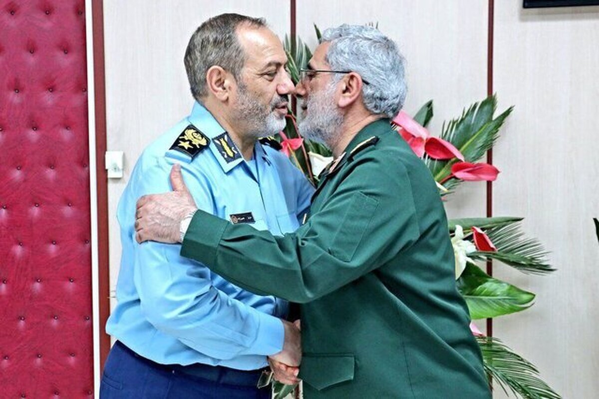 امیر عزیز نصیرزاده و سردار اسماعیل قاآنی دیدار و گفتگو کردند.