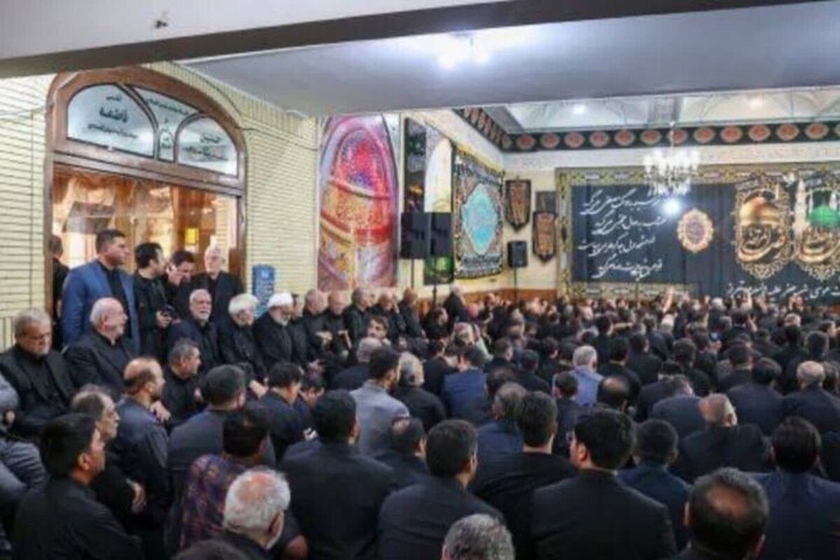 «مسعود پزشکیان» رئیس جمهور کشورمان در هیئت تبریزی‌های مشهدالرضا (ع) حضور یافت.