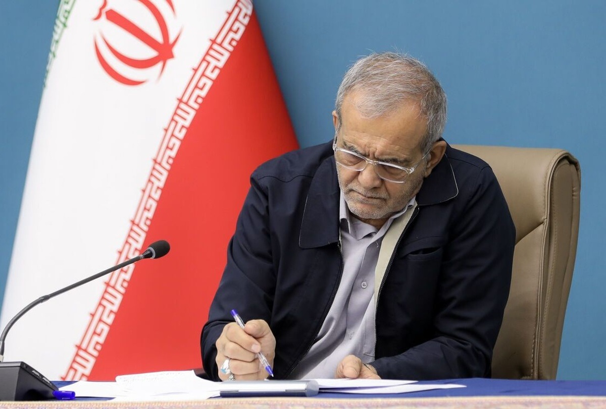 رئیس‌جمهور در پیامی به نهمین اجلاسیه مجاهدان در غربت ضمن تجلیل از خدمات شایسته شهید امیرعبداللهیان، بر آمادگی دولت چهاردهم برای حمایت و پشتبانی کامل از مبارزات تمامی مظلومان عالم در برابر جبهه استکبار به‌ویژه مقاومت ملت مظلوم فلسطین در برابر رژیم غاصب صهیونیستی تاکید کرد.