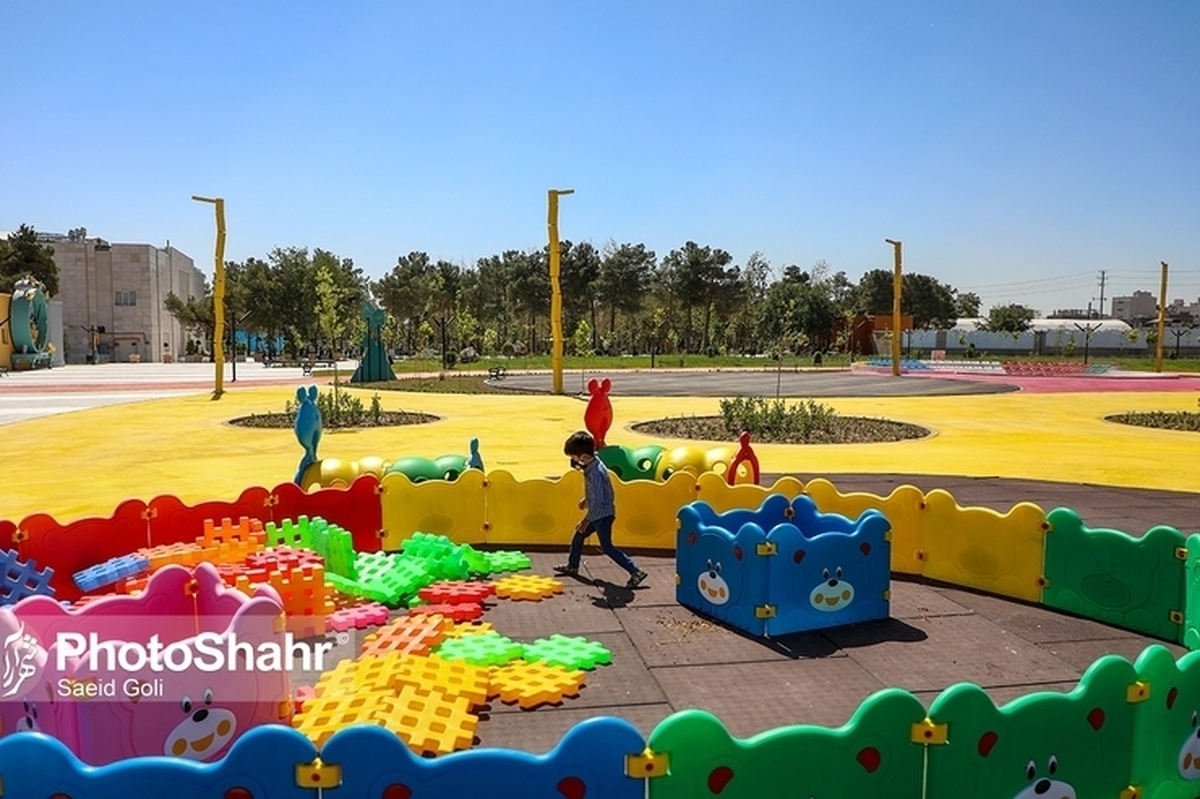 مدیرکل توسعه کمی و کیفی کودکستان‌های سازمان ملی تعلیم و تربیت کودک وزارت آموزش‌وپرورش از پلمب مهد‌کودک‌های بدون‌مجوز از مهر امسال خبر داد و گفت: خانواده‌ها در صورت اخذ شهریه بیشتر توسط کودکستان‌ها، از طریق سامانه «شکوا» اطلاع‌رسانی کنند.