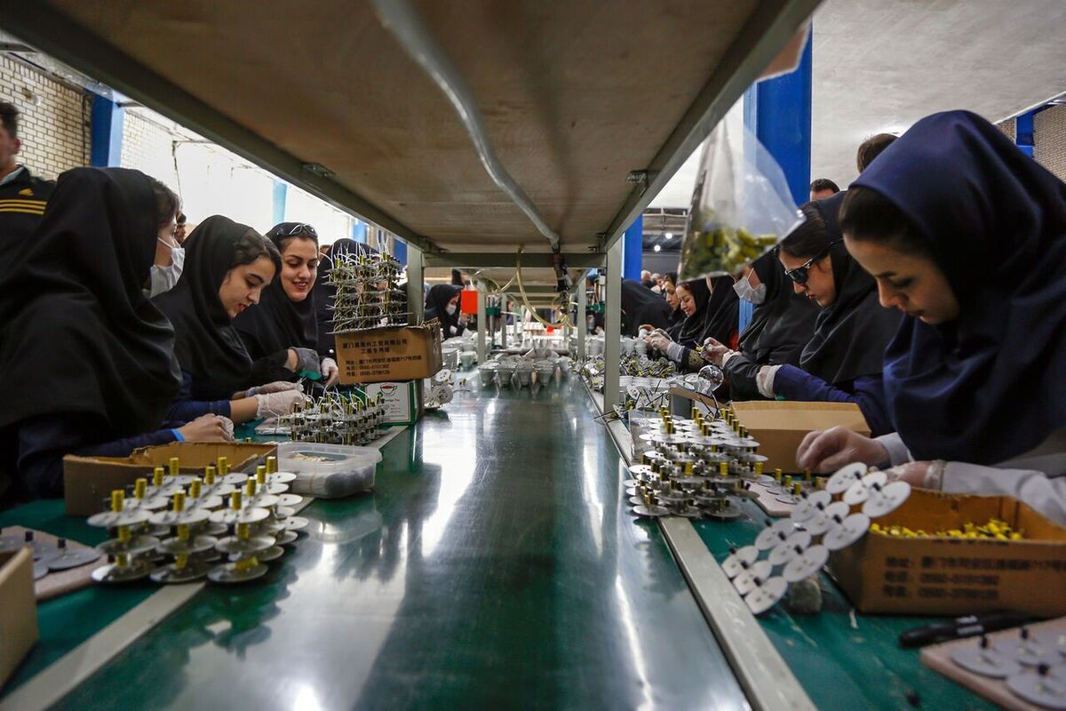 براساس جدیدترین گزارش صندوق بین‌المللی پول، ایران از نظر نرخ بیکاری در رتبه ۱۷ جهان قرار گرفته و این شاخص کمتر از ۶ کشور اروپایی و ترکیه است.