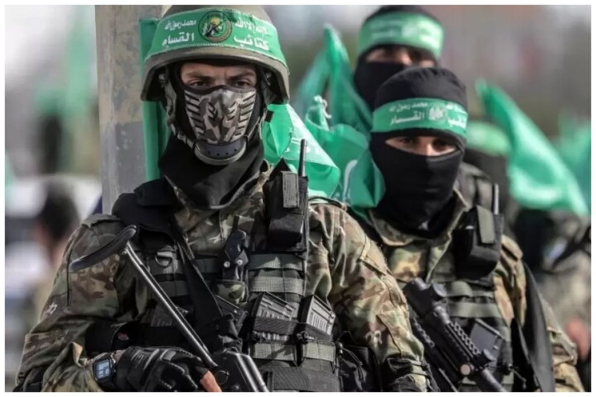 در پی عملیات در گذرگاه الکرامه در مرز اردن و فلسطین اشغالی که به کشته شدن ۳ صهیونیست انجامید، صدها شهروند اردنی به شادی و خوشحالی پرداختند.