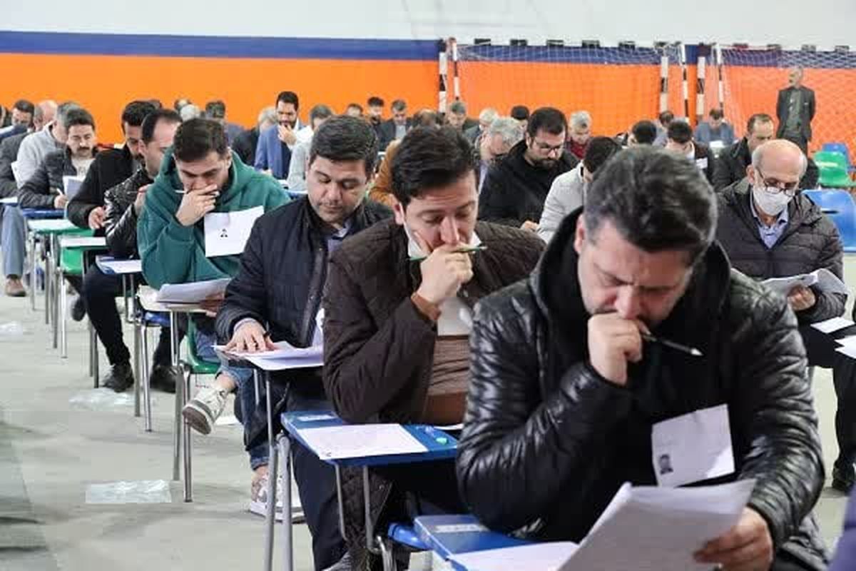مدیرکل امور اسناد و سردفتران سازمان ثبت از شرکت ۳۲ هزار و ۱۳۶ نفر داوطلب در آزمون سر دفتری اسناد رسمی سال ۱۴۰۳ خبر داد.