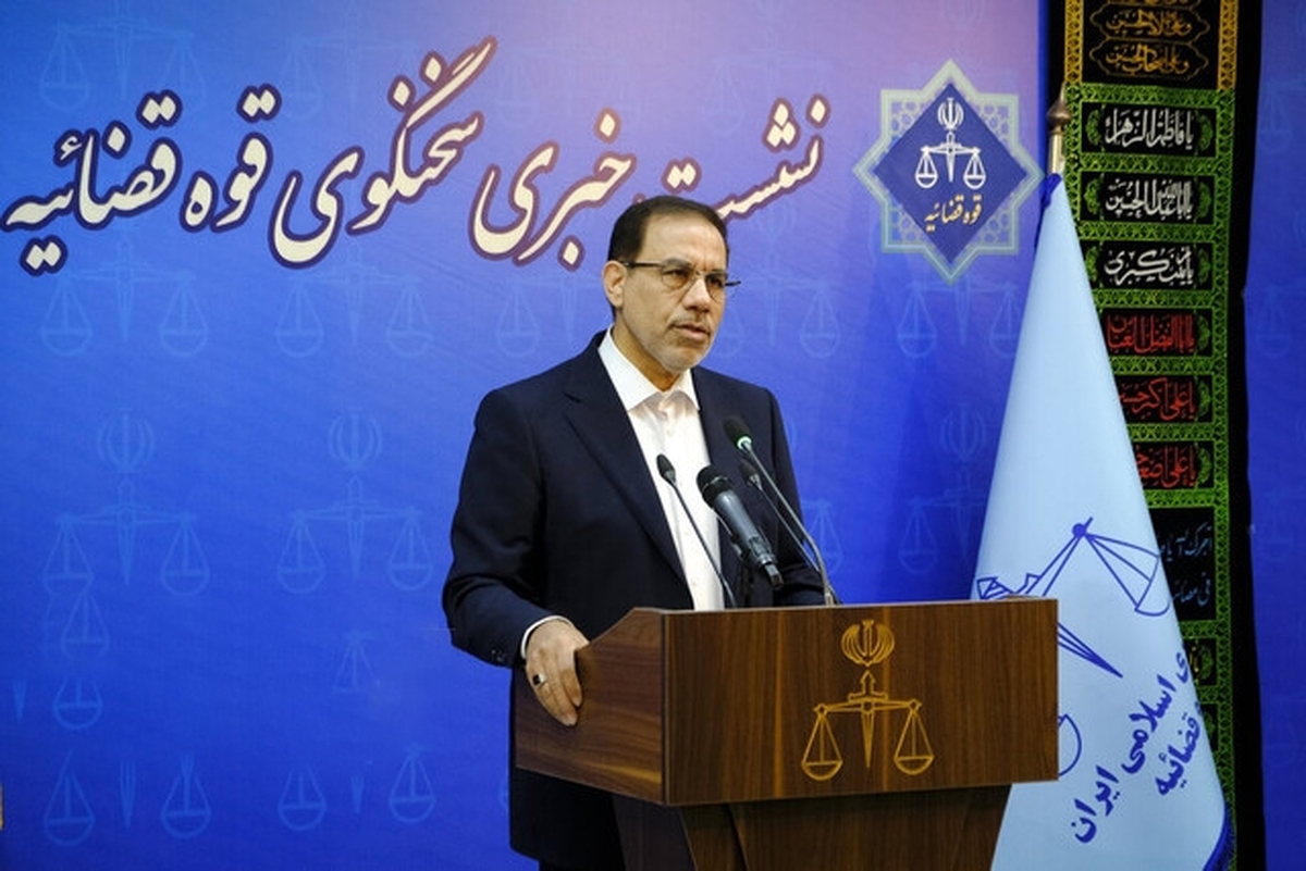 سخنگوی قوه‌قضائیه با اشاره به پرونده ساخت هتل سی‌طبقه در ولنجک گفت: بحث قصور و تقصیر مسئولان مربوطه مطرح است که تعقیب کیفری آن‌ها درخواست شده و در این خصوص پرونده‌ای در دادگستری تشکیل شده است.