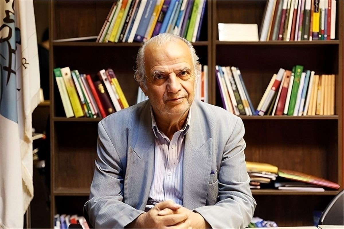 سیدعباس صالحی در پی بستری‌شدن محمود حکیمی با حضور در بیمارستان از این پژوهشگر و نویسنده پیشکسوت ادبیات دینی و کودک و نوجوان عیادت کرد.