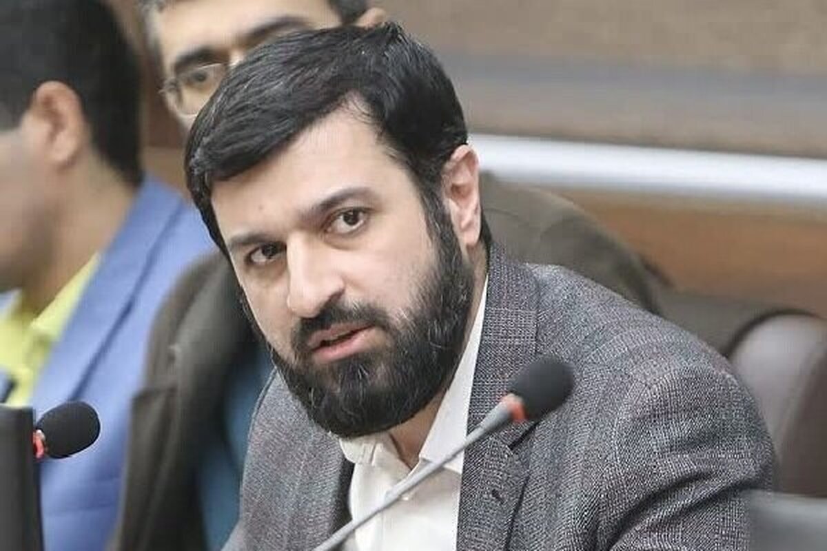 معاون قرآن و عترت وزارت فرهنگ و ارشاد اسلامی تأکید کرد: فعالیت‌های قرآنی باید به عنوان یکی از اولویت‌های اصلی در سیاست‌های فرهنگی کشور قرار گیرد.