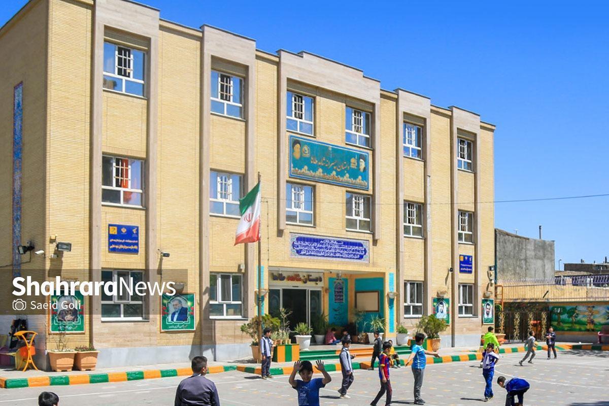 رئیس سازمان نوسازی و تجهیز مدارس کشور گفت: ۹ هزار مدرسه بهسازی و نوسازی خواهند شد. در قالب همین طرح مدارس کانکسی هم جای خود را به مدارس مستحکم خواهند داد.