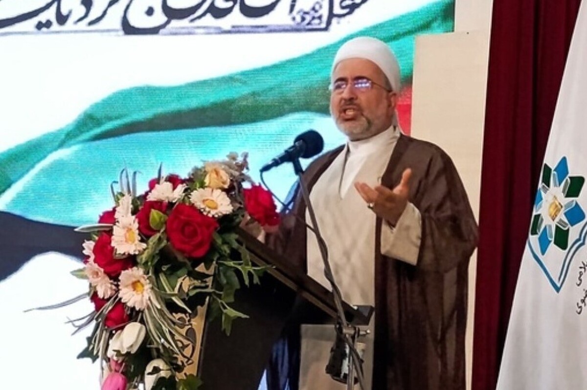 مشاور رئیس جمهور در امور اقوام و اقلیت‌ها رفتار برخی کشورهای اسلامی را که به جای حمایت از مظلومان فلسطینی به دنبال منافع شخصی هستند، خیانت به اسلام و مسلمانان دانست.
