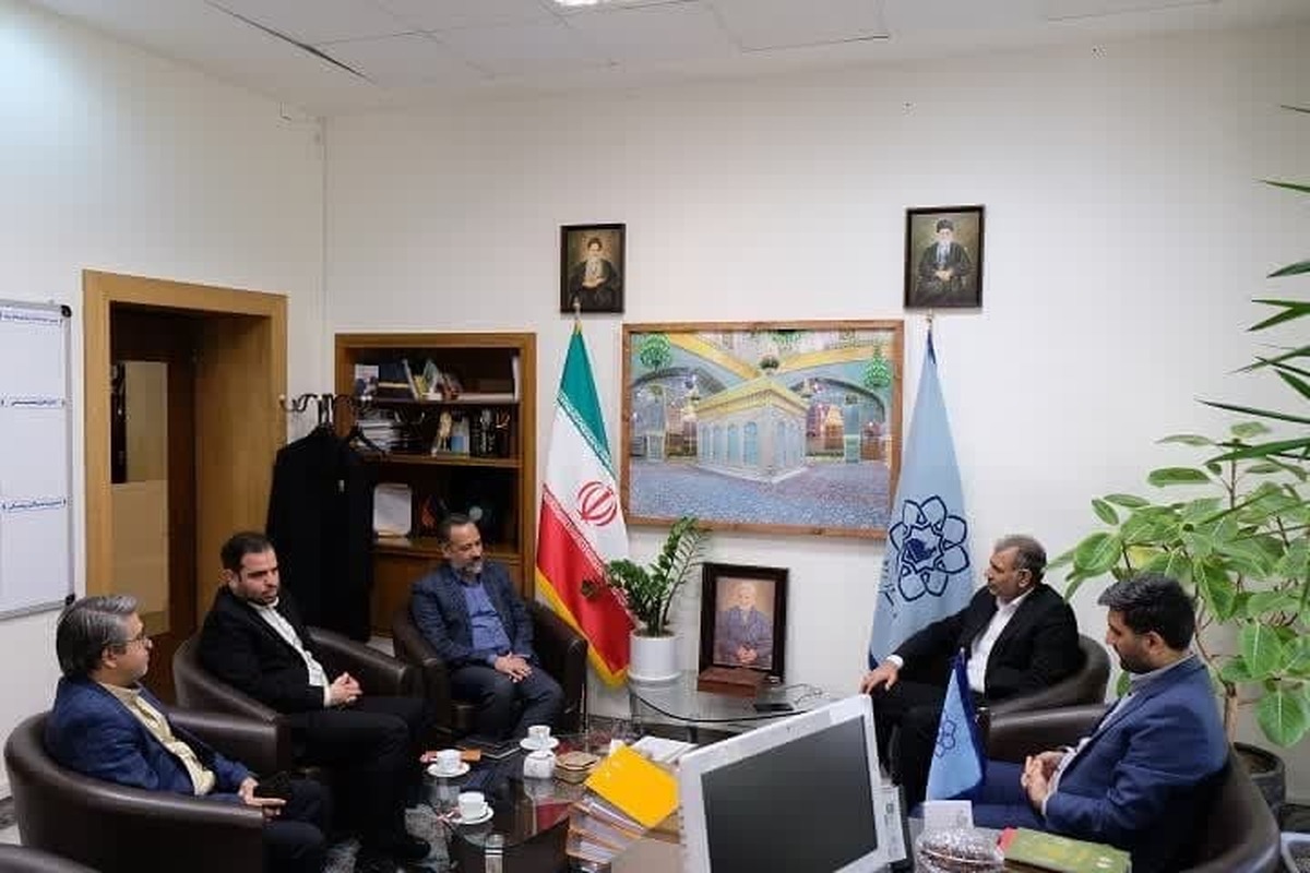 معاون مالی و پشتیبانی شهرداری مشهد بر لزوم بازنگری در محدودیت‌های درآمدی شهرداری‌ها تاکید کرد.