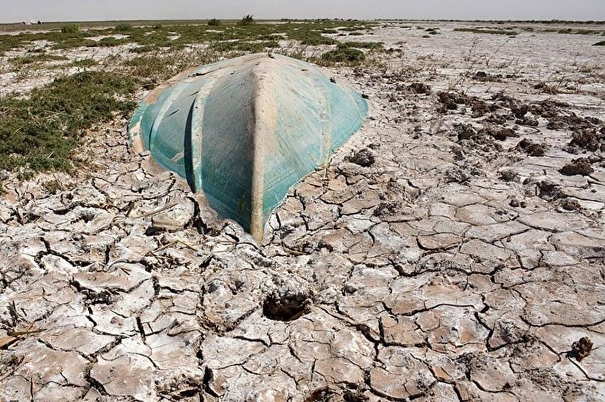 مدیرکل دفتر حفاظت و احیای تالاب‌های سازمان حفاظت محیط زیست درباره خشک شدن ۹ تالاب کشورمان طی تابستان جاری توضیح داد.