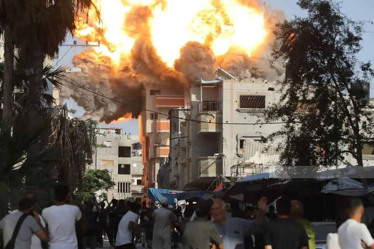 جنبش مقاومت اسلامی فلسطین (حماس) در بیانیه‌ای از بمباران مدرسه ابتدایی الزیتون در جنوب غزه با ۲۲ شهید از جمله ۱۲ کودک و ۶ زن خبر داد.