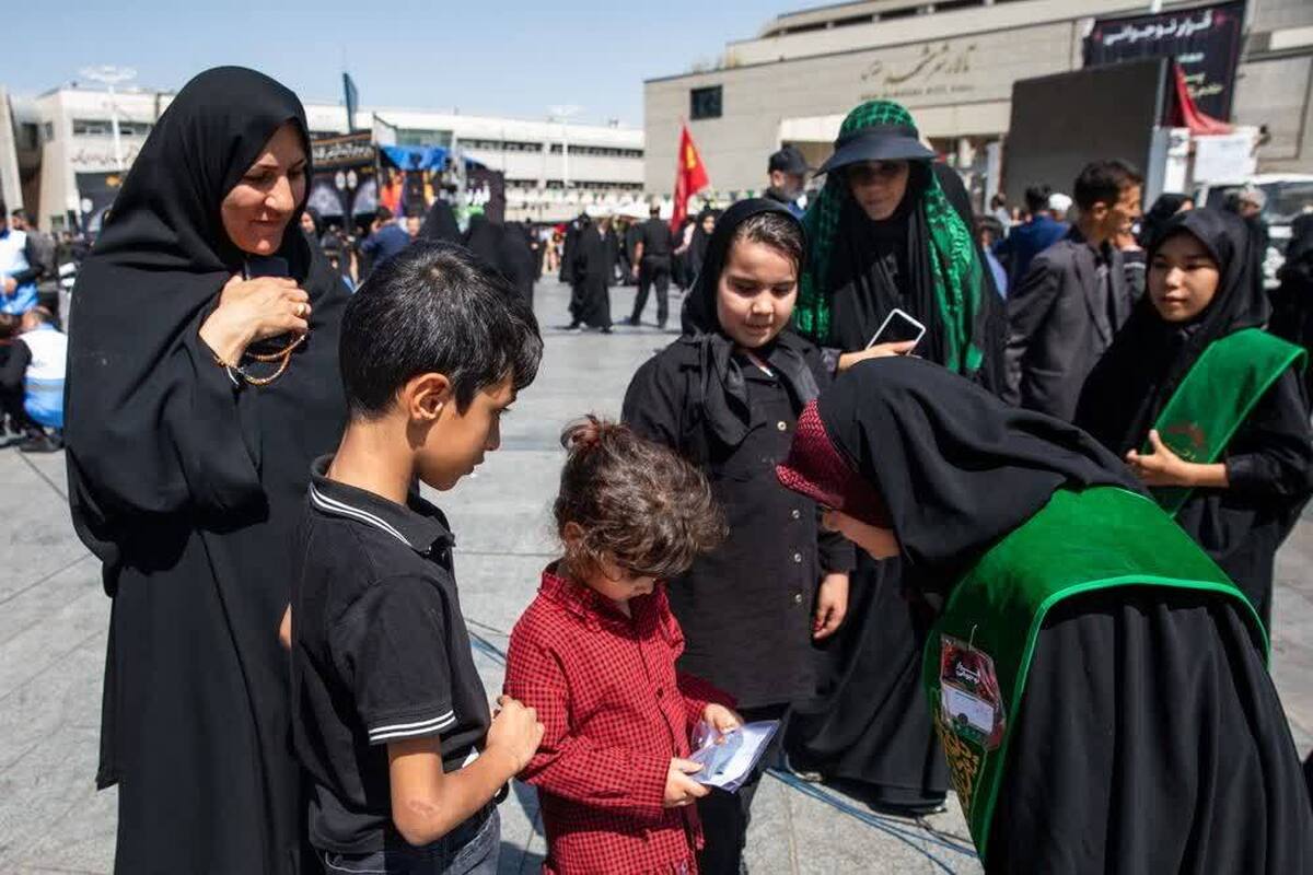 مدیر باشگاه مانا گفت: طرح «قرار نوجوانی» برای دومین سال در ایام پایانی ماه صفر در عرصه میدان شهدا با حضور بیش از سه هزار نوجوان دختر و پسر مشهدی برگزار می‌شود که بیش‌از ۱۵۰۰ نفر از این تعداد، دختران هستند.