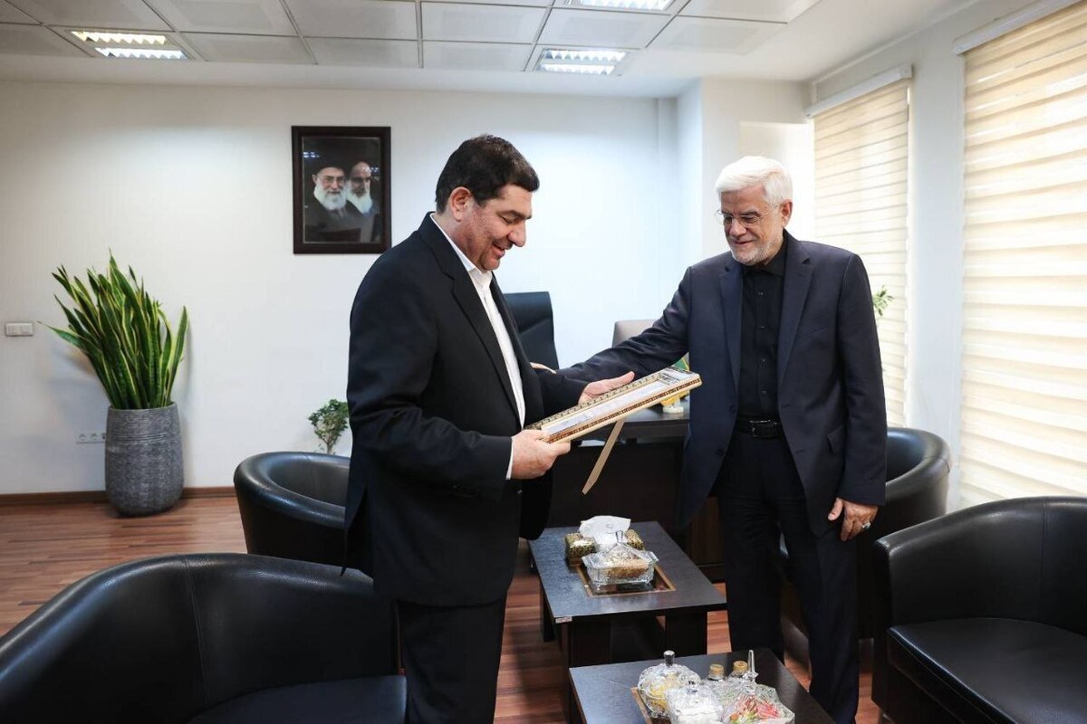 معاون‌اول رئیس‌جمهور با تأکید بر استفاده از نظرات و تجربیات دولت‌مردان سابق برای پیشبرد امور کشور گفت: با توجه به شرایط حساس کنونی کشور، هم‌افزایی تمام جناح‌های سیاسی ضروری است تا در مسیر تحقق مطالبات به‌حق مردم، گام‌های بلندتری برداشته شود.