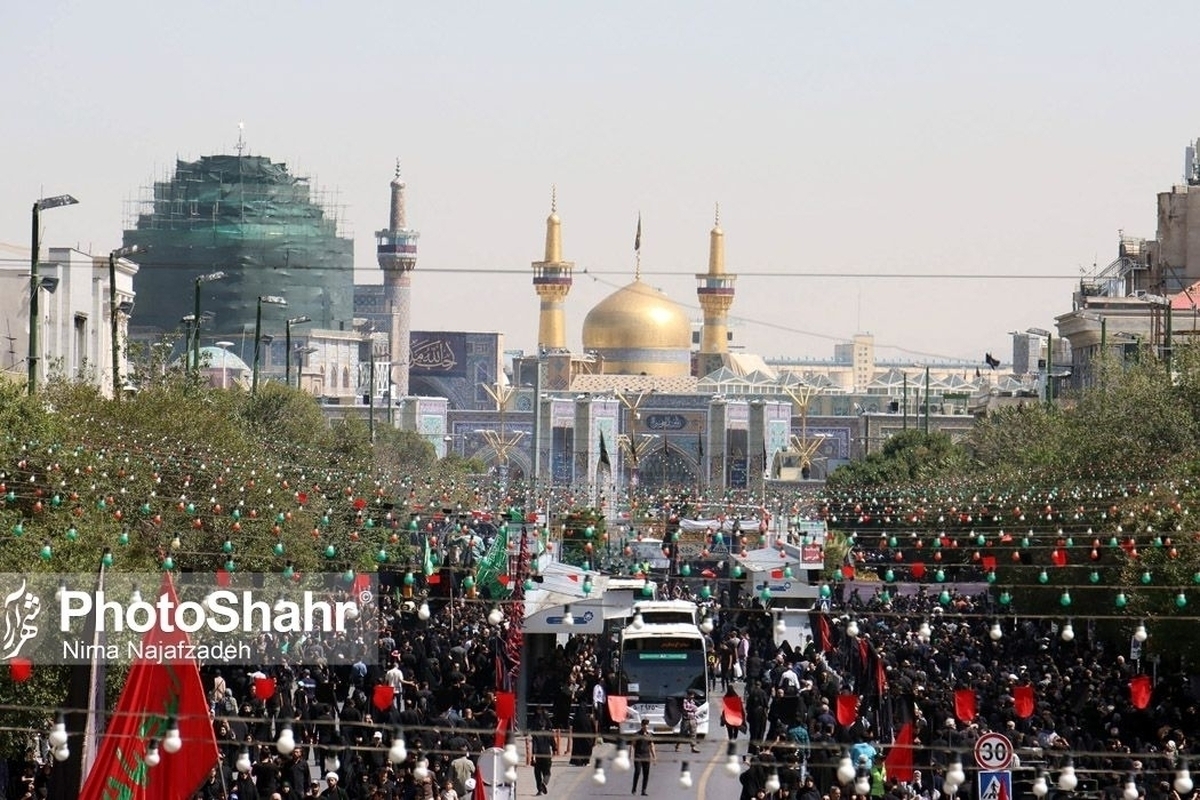 فرمانده انتظامی خراسان‌رضوی گفت: ۱۱ حلقه امنیتی اطراف حرم مطهر رضوی ایجاد کردیم که حلقه‌های مأموریت ما از حرم شروع خواهد شد و کمربند امنیتی استان برابر نظر کارشناسان تشکیل شده است.