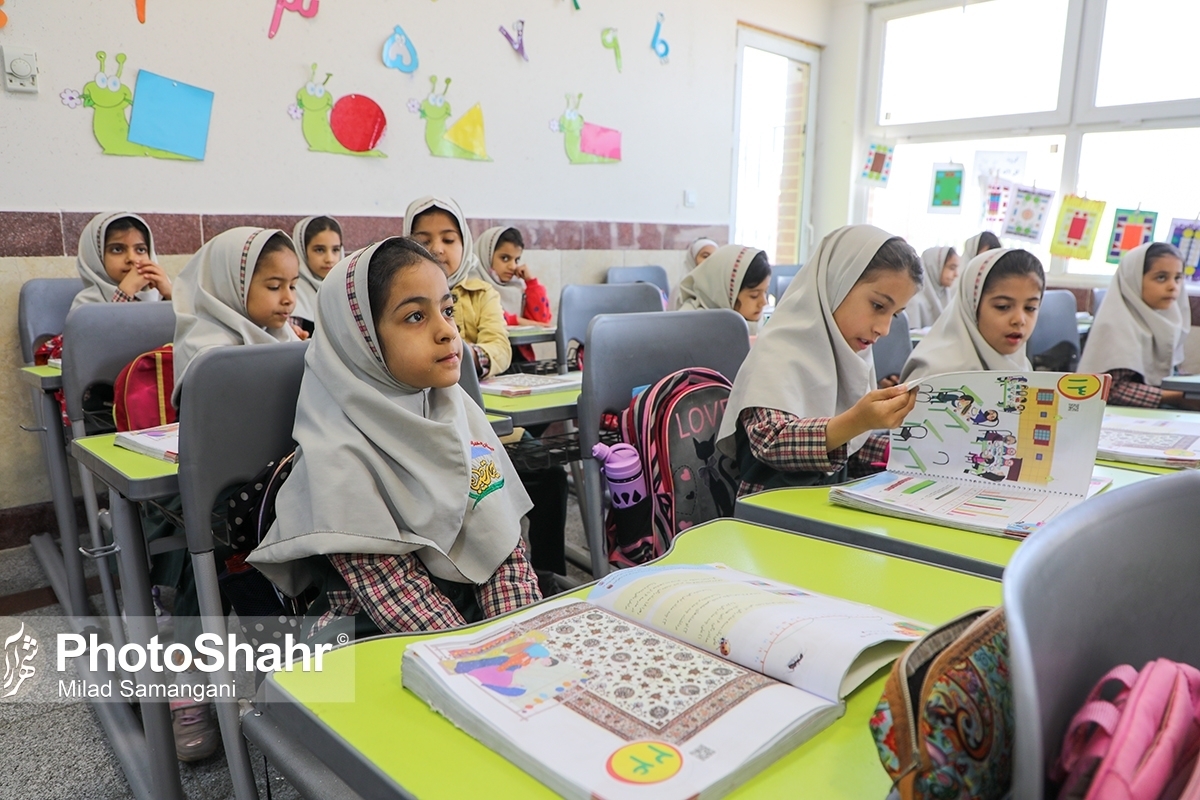 معاون رئیس‌جمهور در امور زنان و خانواده بر لزوم یادگیری مهارت کار تیمی و مهارت حل مسئله توسط دانش‌آموزان در مدرسه، تأکید کرد.