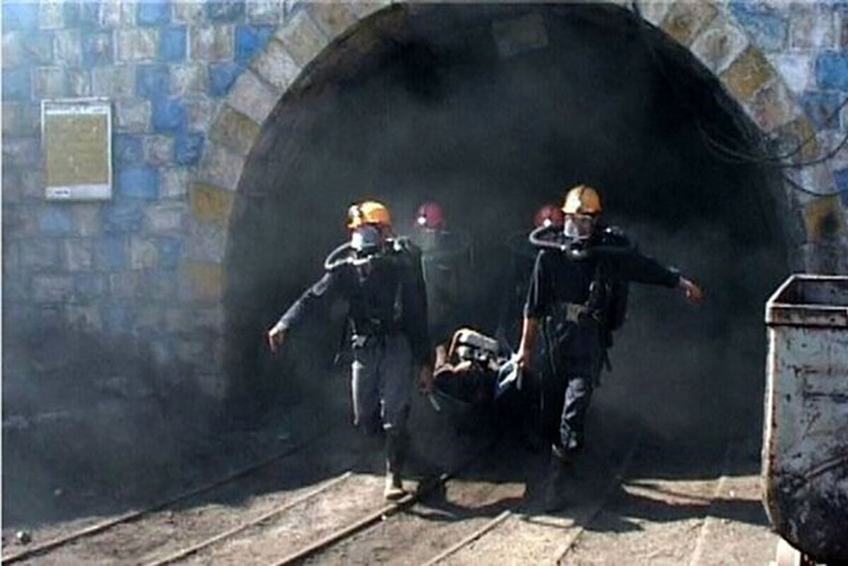 وزیر صنعت، معدن و تجارت گفت: گزارش کامل بررسی ابعاد حادثه معدن «معدنجو» شهرستان طبس به مردم ارائه می‌شود.