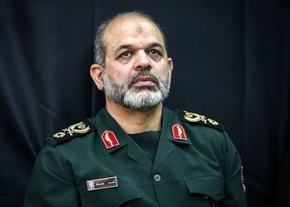 فرمانده سابق نیروی قدس سپاه گفت: امروز به چشم دیدیم که موشک‌های رزمندگان در قلب سرزمین اشغالی نشست و از بزرگنمایی‌های باطل رژیم صهیونیستی جلوگیری کرد.