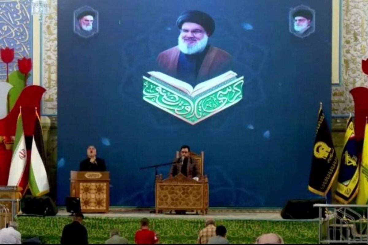 به همت اداره دارالقران الکریم حرم مطهر رضوی، کرسی تلاوت رضوی در جوار عترت یادبود شهید سید حسن نصرالله در حرم مطهر حضرت رضا (ع) برگزار شد.