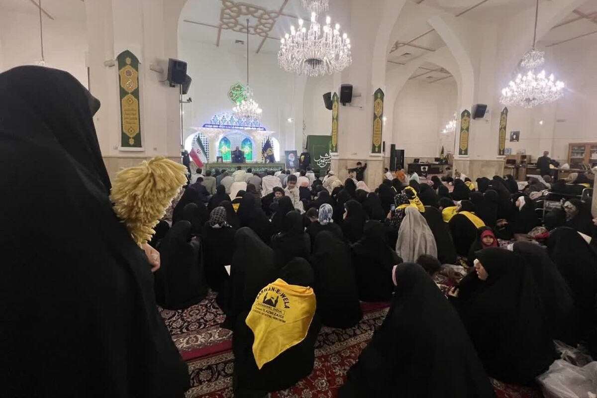 مدیریت زائرین غیرایرانی حرم مطهر رضوی در راستای پیروی از سیاست‌های نظام جمهوری اسلامی ایران در حمایت از محور مقاومت و تجلیل از قهرمانان شهید این جبهه، اقدام به برگزاری مراسم گرامیداشت شهید سیدحسن نصرالله و تکریم شهدای مقاومت و نیز محکومیت جنایات اخیر رژیم صهیونیستی در لبنان و فلسطین با حضور بانوان زائر غیرایرانی و مقیم نمود.