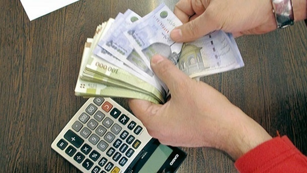 وزیر اقتصاد از پیشنهاد ۲ برابر شدن معافیت مالیاتی حقوق و افزایش سقف معافیت به ۲۴ میلیون تومان در بودجه ۱۴۰۴ خبر داد.