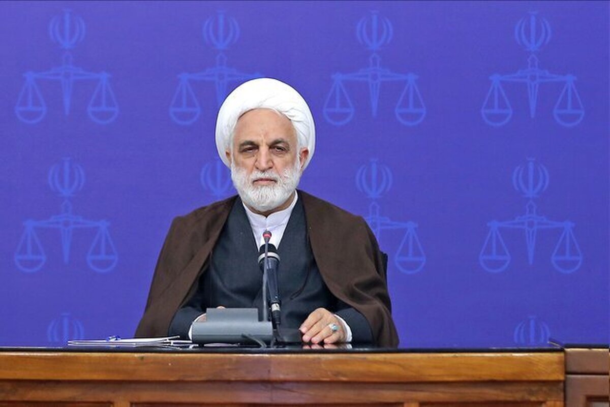 رئیس قوه قضاییه با اشاره به حادثه معدن طبس گفت: در همان نخستین دقایق پس از وقوع حادثه، مسئولان و دستگاه‌های ذیربط برای تسریع در روند امدادرسانی و یافتن مفقودین، ورود جدی داشته‌اند؛ این امر مطلوب است، اما کافی نیست؛ مسئولان و دستگاه‌های ذیربط باید آسیب‌شناسی دقیقی به عمل آورند که دیگر شاهد تکرار این قبیل حوادث ناگوار نباشیم.