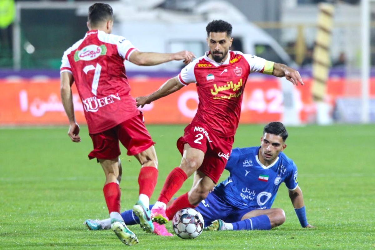 جدال چهارشنبه استقلال و پرسپولیس علاوه بر هواداران دو تیم، برای برخی افراد در خارج از کشور نیز فوق العاده اهمیت دارد.