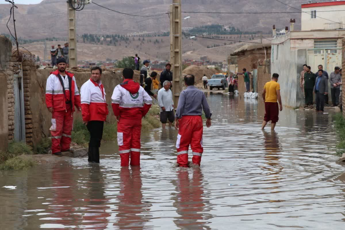 مدیرعامل جمعیت هلال‌احمر سیستان و بلوچستان از امدادرسانی به ۸۶ نفر در قالب ۲۹ خانوار دچار آبگرفتگی در شهرستان‌های سرباز و نیکشهر خبر داد.