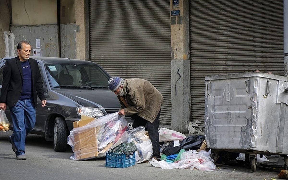 مدیرعامل سازمان مدیریت پسماند شهرداری مشهد گفت: برای حذف زباله گردی در شهر‌ها مهم‌ترین عامل، منع اجتماعی و مشارکت فعال شهروندان است و تا زمانی که این مهم محقق نشود شاهد افزایش زباله‌گردی و آسیب‌های اجتماعی آن خواهیم بود.