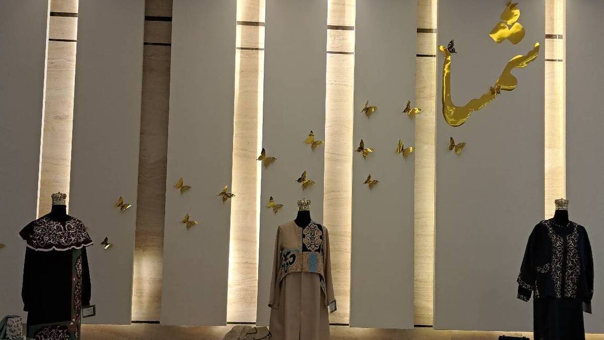رئیس سازمان بسیج جامعه زنان سپاه امام رضا(ع)گفت: اولین جشنواره فرهنگی هنری شمسا با رویکرد تولید پوشاک ایرانی اسلامی در مشهد آغاز به کار کرد.