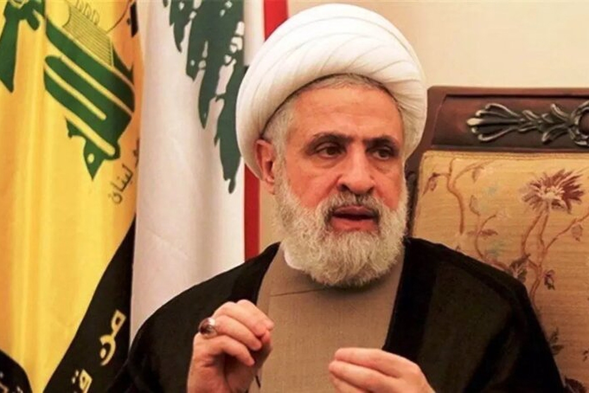 در پی سخنرانی کوبنده معاون دبیرکل حزب‌الله لبنان و تاکید دوباره او بر ادامه پشتیبانی از غزه و دفاع از ملت لبنان، رئیس رژیم صهیونیستی وی را تهدید کرد.