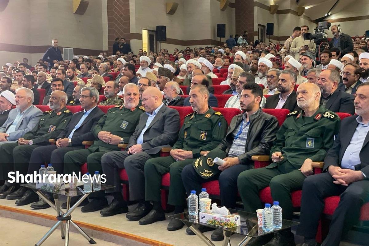 فرمانده قرارگاه منطقه‌ای ثامن‌الائمه(ع) نیروی زمینی سپاه پاسداران انقلاب اسلامی گفت: ما شهدای بزرگی را از دست دادیم، اما به برکت خون این عزیزان، وحدت و امنیت و آسایش در جامعه برقرار شد.