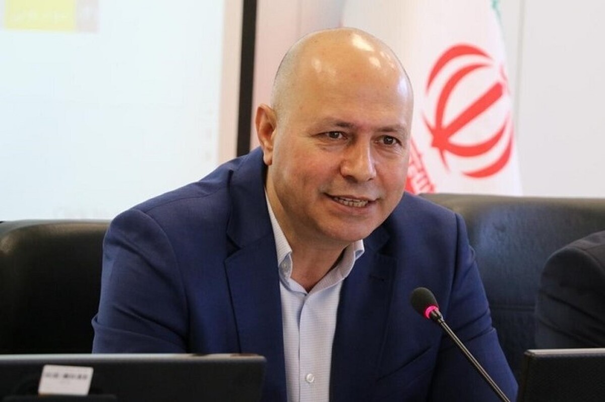 رئیس کمیسیون معدن اتاق ایران گفت: حدود ۶۰ درصد از بودجه دولت صرف شرکت‌های دولتی می‌شود که اکثراً زیان‌ده هستند.
