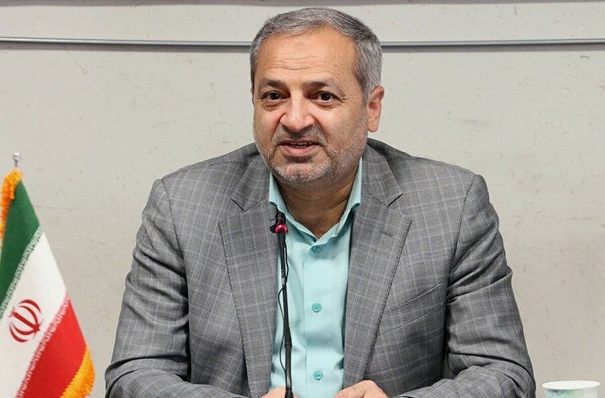وزیر آموزش و پرورش گفت: قانون برای کسانی که سابقه تدریس دارند، به عنوان خریدخدمات مدارس غیردولتی و نهضتی‌ها امتیازات ویژه‌ای در نظر گرفته است، اما ما تلاش خواهیم کرد اگر بتوانیم و نیاز داشته باشیم، شرایط جذب آن‌ها را به صورت حق‌التدریس مهیا کنیم؛ اما استخدام صرفاً از طریق آزمون است.