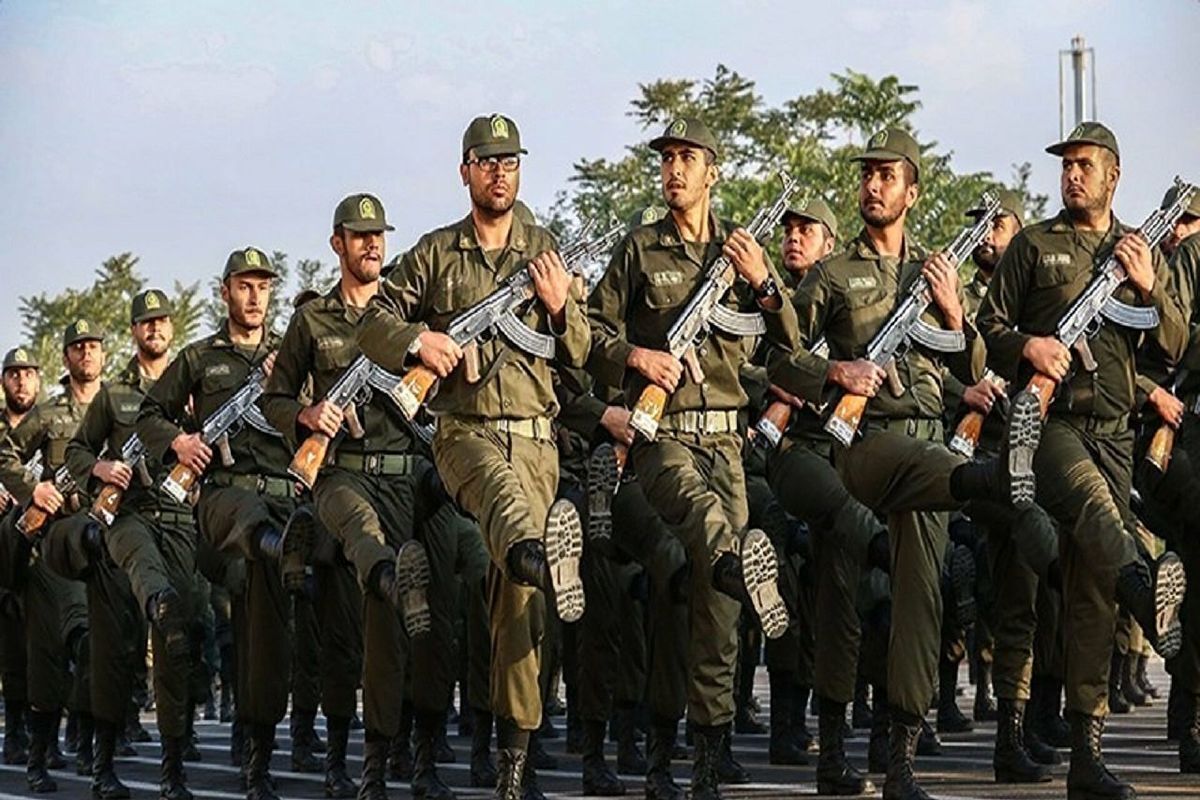 سازمان وظیفه عمومی فراجا در اطلاعیه‌ای اعلام کرد: مشمولان دارای برگ آماده به خدمت به تاریخ آبان ماه سال ۱۴۰۳ باید در محل و مراکز درج شده در برگ معرفی نامه مشمولان حضور یابند.