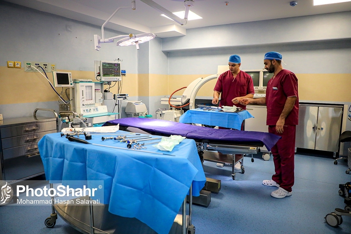 دانشیار گروه جراحی عمومی دانشگاه علوم پزشکی مشهد گفت: با توجه به فعالیت و تخصص متخصصان و فوق تخصصان جراحی در کشور، دانشگاه‌های علوم پزشکی کشور در تمام رشته‌های جراحی پیشرو هستند، از این رو هیچ عمل جراحی در کشور نیاز به اعزام بیمار به خارج از کشور ندارد.