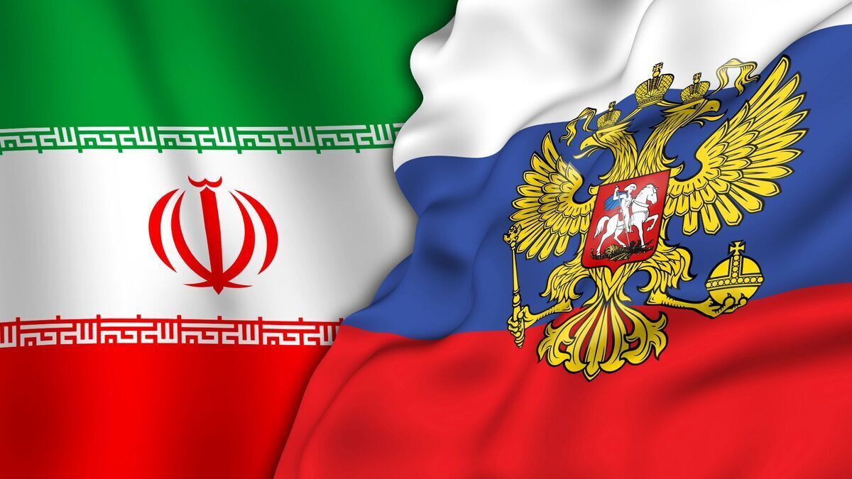 سخنگوی دفتر ریاست‌جمهوری روسیه گفت: کرملین سخنان رئیس جمهوری اسلامی ایران در مورد مناقشه اوکراین را موضع حاکمیتی و مستقل این کشور می داند اما در همین حال، در ارتباط با ایران به شفاف‌سازی موضع خود و هر چیزی که در رابطه با این درگیری است، ادامه خواهیم داد.