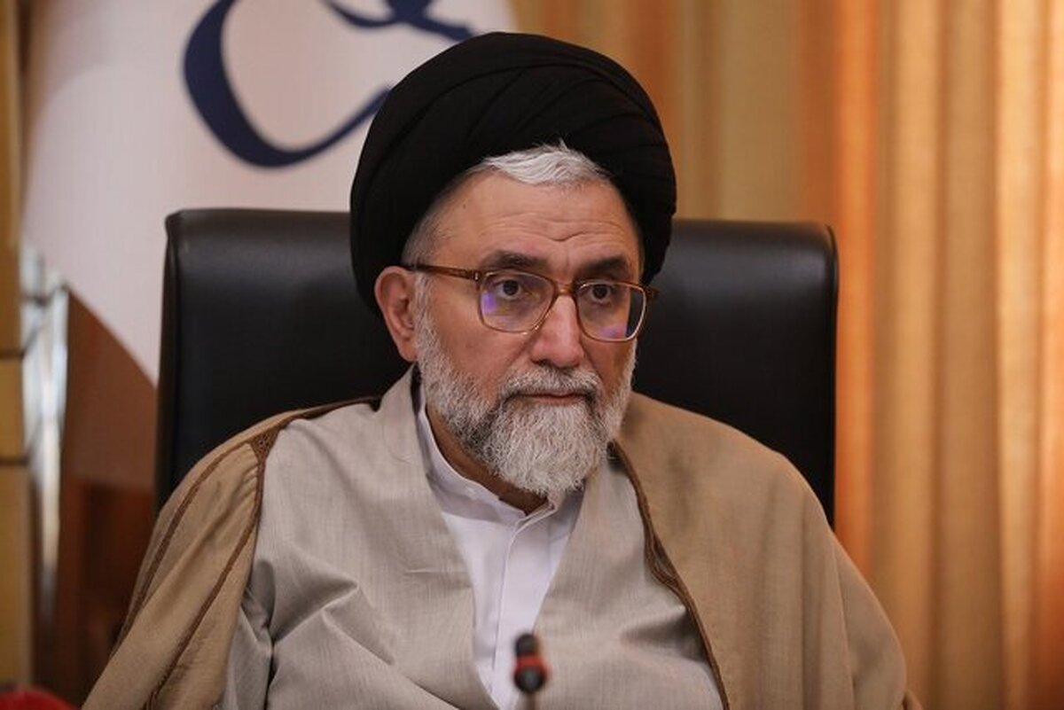 سخنگوی کمیسیون امنیت ملی و سیاست خارجی مجلس با اشاره به جلسه امروز این کمیسیون گفت: در این جلسه وزیر اطلاعات تاکید کرد که رژیم صهیونیستی با حمایت آمریکا و غرب تنش منطقه را جهانی خواهد کرد و تاکید کرد که پاسخ محکمی به جنایت‌های رژیم صهیونیستی داده خواهد شد.