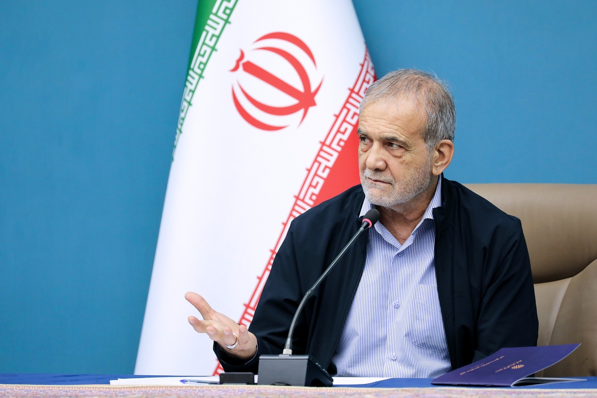 سخنگوی دولت گفت: رئیس جمهور در مورد مشکل به‌وجود آمده برای داوطلبان آزمون کارشناسی ارشد و دکتری دستور پیگیری داده‌اند.