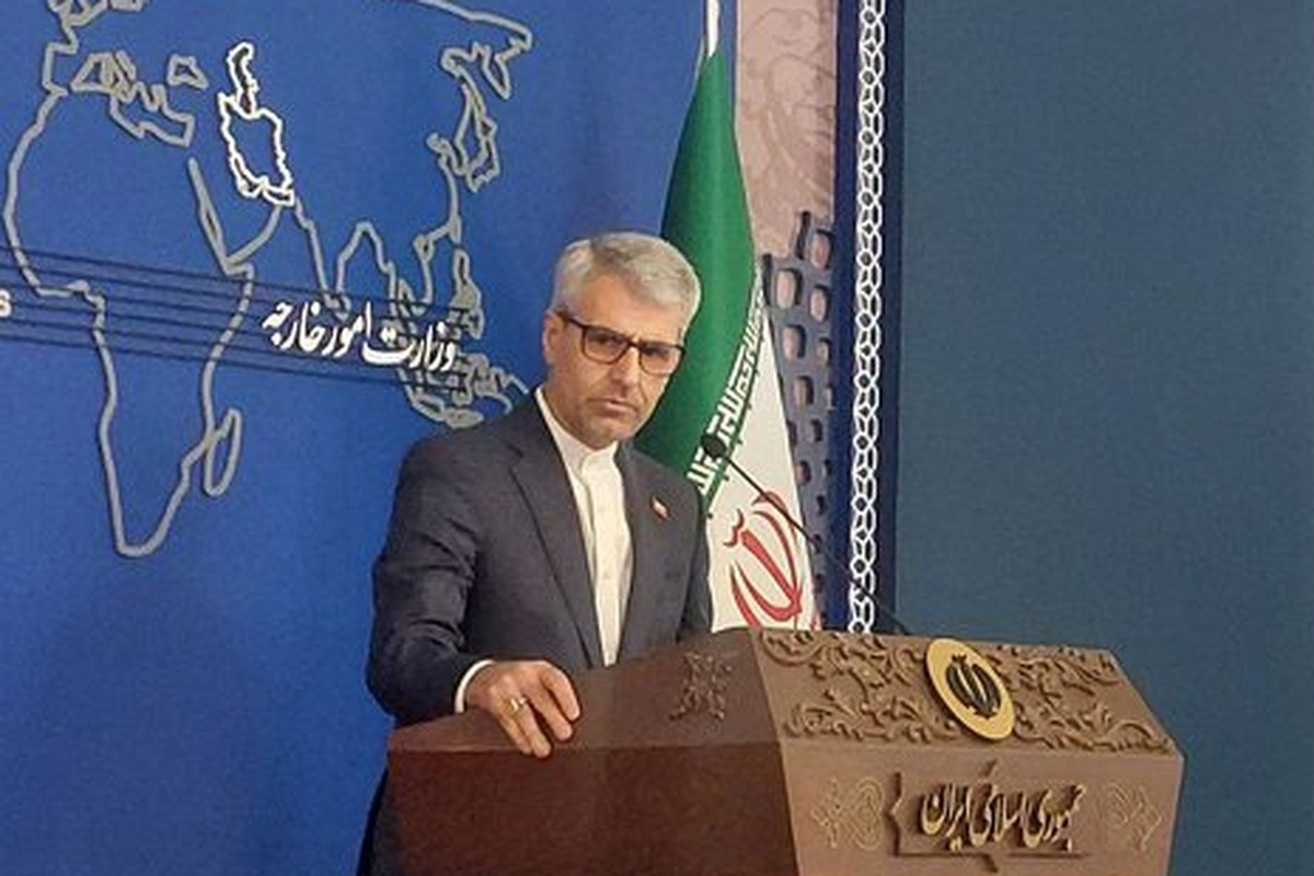 بقائی همچنین در پاسخ به سؤالی درباره روابط ایران و افغانستان، گفت: سیاست جمهوری اسلامی ایران در مورد افغانستان روشن است. ما در مورد سیاست خارجی کشور صحبت می‌کنیم که قاعدتاً با تغییر افراد عوض نمی‌شود.