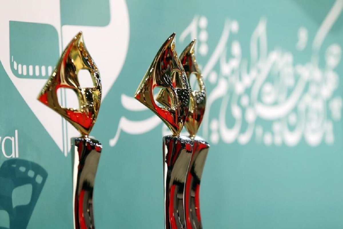 فردا (۲ آبان ۱۴۰۳) برگزیدگان چهل و یکمین جشنواره بین‌المللی فیلم کوتاه تهران معرفی می‌شوند.