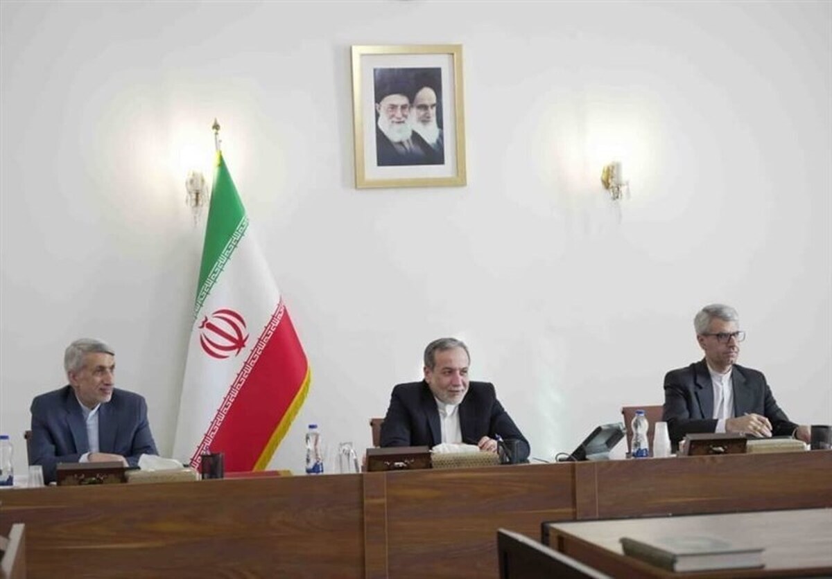 وزارت امور خارجه برای ادامه خدمات کنسولی به ایرانیان مقیم آلمان به دنبال مخالفت این کشور ادامه فعالیت کنسولگری‌های ایران، تمهیدات لازم را اتخاذ می‌کند.