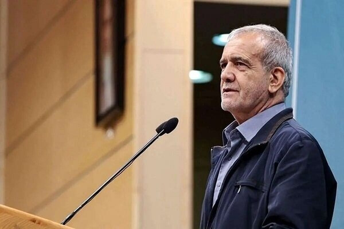 رئیس جمهور گفت: این آمریکا بوده است که همواره در نقاط مختلف جهان از جمله منطقه ما جنگ افروزی کرده و امروز نیز با پشتیبانی از رژیم صهیونیستی آتش جنگ در منطقه را شعله ور نگه داشته است.