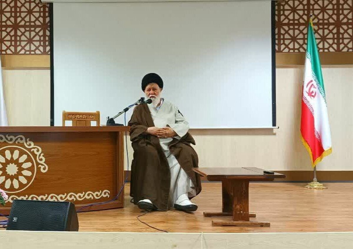 آیت‌الله علم‌الهدی: مسئله مقاومت تنها یک جریان سیاسی علیه استکبار نیست| بنیان فکری نخبگان باید مبتنی بر شناخت عمیق مسائل باشد