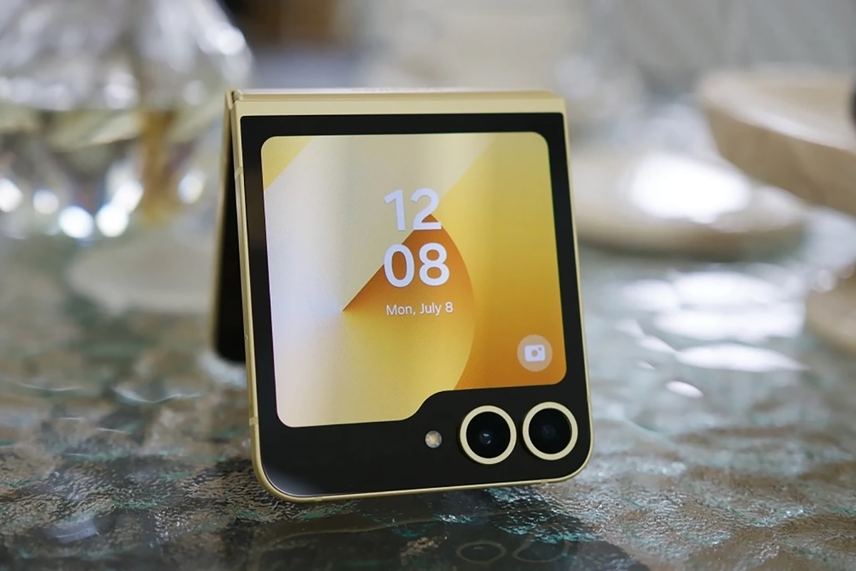 یک بلاگر کره‌ای از زمان رونمایی Galaxy Z Flip FE خبر داده است.