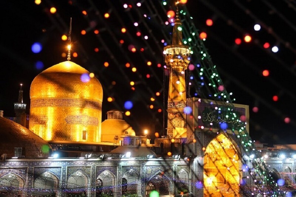 هم‌زمان با میلاد پر خیر و سرور عقیله بنی‌هاشم، حضرت زینب‌کبری(س)، ویژه‌برنامه‌هایی در حرم مطهر رضوی برگزار می‌شود.