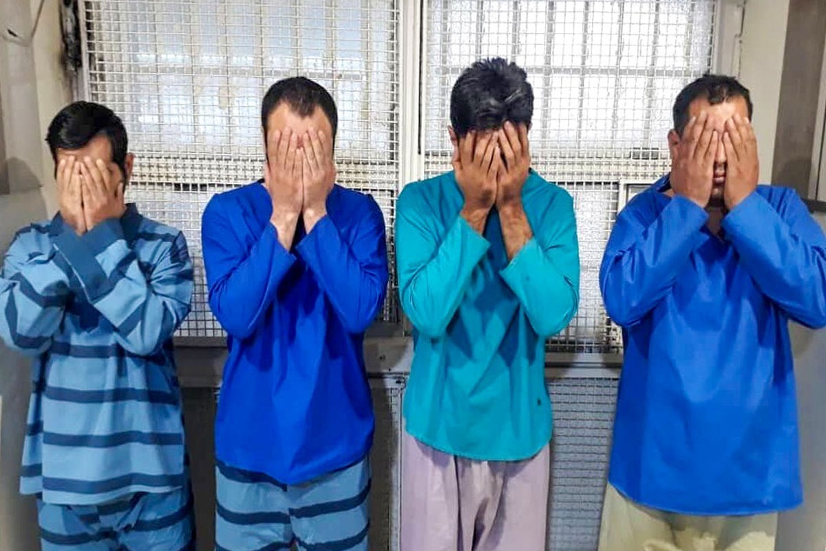سرقت از پیک موتوری، سرنخ دستگیری ۴  سارق و مال خر حرفه‌ای با صد‌ها فقره دزدی شد.