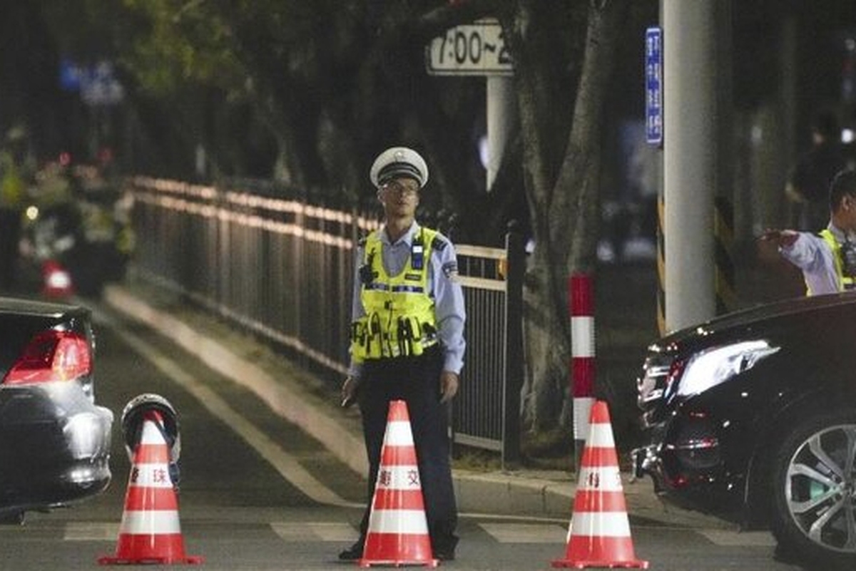 در پی برخورد یک خودرو با جمعیت در شهر «جوهای» چین بیش از ۲۰ تن زخمی شدند.